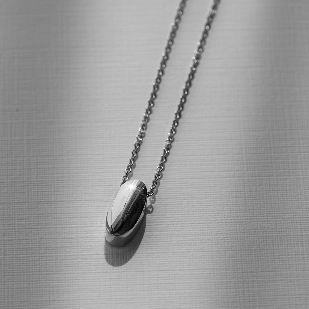 cremation ashes pendant - white gold - silver - memorial